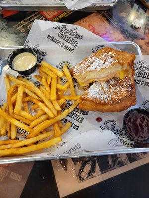 Sickies Garage Burgers & Brews by null