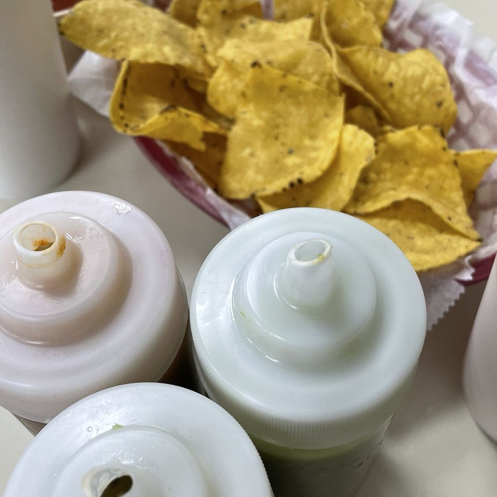 Los Burritos Tapatios - Hot sauce, salsa, and chips - Mexican Near Me - Lisle, Illinois