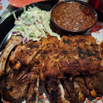 Phil's BBQ - Barbeque Near Me - Temecula, California