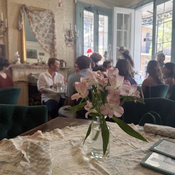 Café Amelie - Dining area - Breakfast & Brunch Near Me - New Orleans, Louisiana Café Amelie - Dining area - Breakfast & Brunch Near Me - New Orleans, Louisiana
