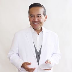 Austin-Weston Center for Cosmetic Surgery - Dr. Oscar Manrique
Board Certified Plastic Surgeon | Fluent in Spanish | Body, Breast & Gender Affirmation Procedures