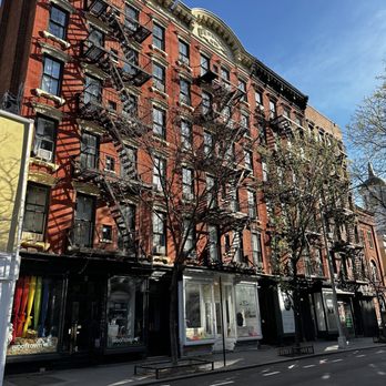 Wooftown - Pet Stores Near Me - New York, New York Wooftown - Pet Stores Near Me - New York, New York
