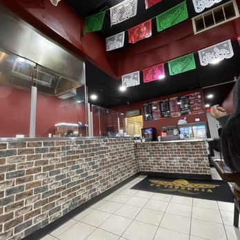 E’Z Taqueria - Inside : ordering counter - Tacos Near Me - Stroudsburg, Pennsylvania