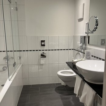 Hotel Walliserhof - Clean bathroom - Hotels Near Me - Zermatt, VS