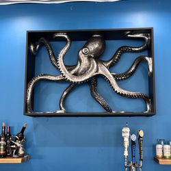 Fresh Catch - Bar decor