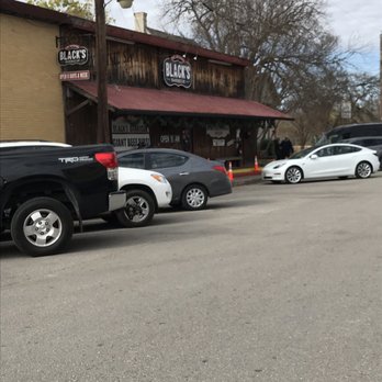 Black's Barbecue Lockhart - Barbeque Near Me - Lockhart, Texas