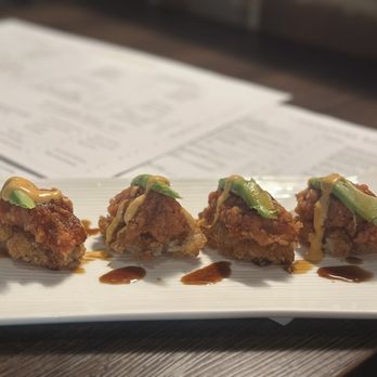 Gurume Sushi - Spicy tuna on sticky rice with avocado - Japanese Near Me - Irvine, California Gurume Sushi - Spicy tuna on sticky rice with avocado - Japanese Near Me - Irvine, California