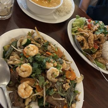 Sala Thai - Panang Curry, Pad Kee Mao, Yum Gai Tod - Thai Near Me - Airway Heights, Washington Sala Thai - Panang Curry, Pad Kee Mao, Yum Gai Tod - Thai Near Me - Airway Heights, Washington
