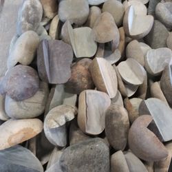 Olmec Natural Stone - Corners River Rock