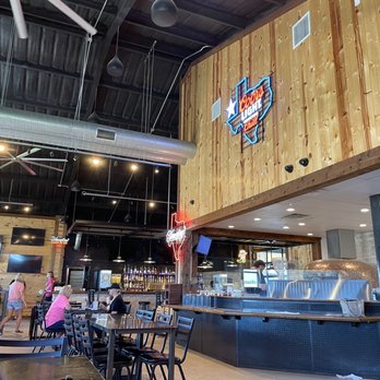 The Rock Yard Kitchen & Bar - Pizza Near Me - Trenton, Texas