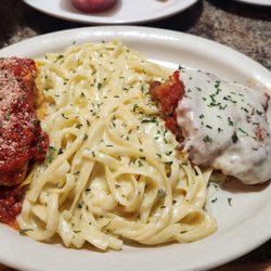 Giuseppe's Pizza & Italian Specialities - Brooklyn bridge