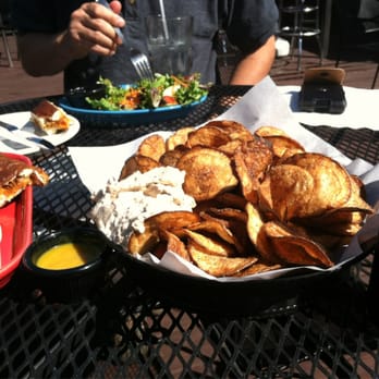 Magic Tree Pub & Eatery - Pubs Near Me - Boardman, Ohio