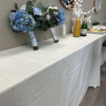 Fresno Fields by Wedgewood Weddings - The Bride Get Ready room - Venues & Event Spaces Near Me - Fresno, California Fresno Fields by Wedgewood Weddings - The Bride Get Ready room - Venues & Event Spaces Near Me - Fresno, California