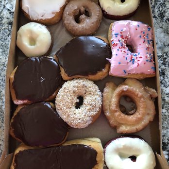 Donut Den - a dozen fresh donuts - Donuts Near Me - Joliet, Illinois