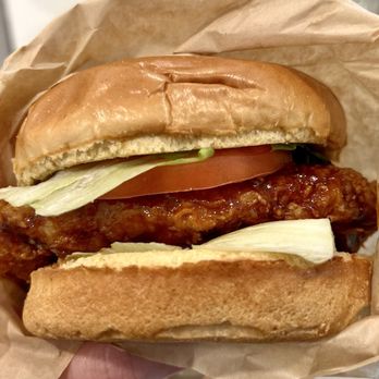Tsaocaa - Richmond - Soy Garlic Chicken Sandwich - Bubble Tea Near Me - Richmond, Virginia