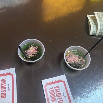 QD’s Bar - Jell-O shots! - Pizza Near Me - Portland, Oregon