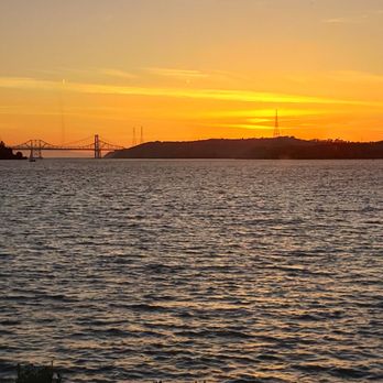 Sailor Jack's - sunset from table - Seafood Near Me - Benicia, California