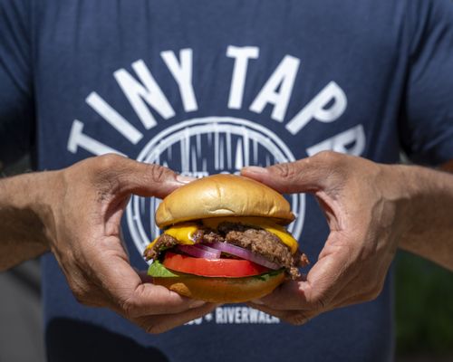 Tiny Tapp & Tiny Café by null