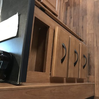 Cruise America - Optional drawers provide excellent fuel economy to offset $6/gal fuel surcharges! - RV Rental Near Me - Henderson, Nevada Cruise America - Optional drawers provide excellent fuel economy to offset $6/gal fuel surcharges! - RV Rental Near Me - Henderson, Nevada
