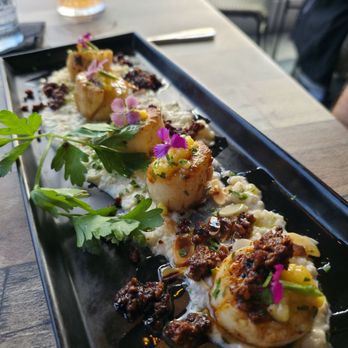 Beeside Balcony - Scallops - Mediterranean Near Me - LA JOLLA, California