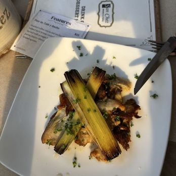 San Chez Bistro - Mushrooms and leeks. - Breakfast & Brunch Near Me - Grand Rapids, Michigan San Chez Bistro - Mushrooms and leeks. - Breakfast & Brunch Near Me - Grand Rapids, Michigan