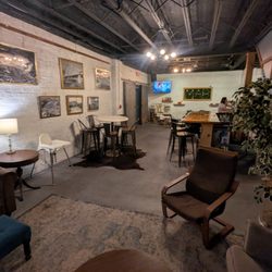 Myrtle Avenue Brewing - Myrtle Avenue Brewing - Jacksonville Florida Rail Yard District - Lounge