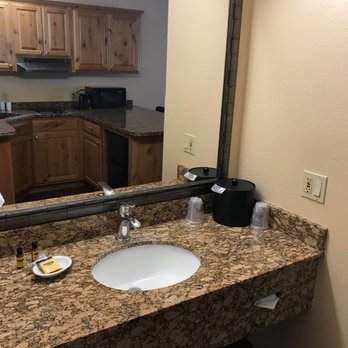 Best Western Plus Tree House - Hotels Near Me - Mount Shasta, California