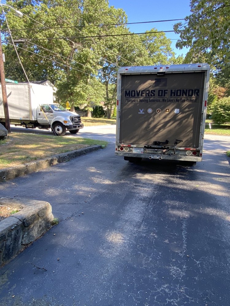 MOVERS OF HONOR LLC