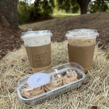 Vanilla Bean Bakery and Coffee - Gingerbread latte , honey oat latte and gingerbread cake - Food Trucks Near Me - Odessa, Florida Vanilla Bean Bakery and Coffee - Gingerbread latte , honey oat latte and gingerbread cake - Food Trucks Near Me - Odessa, Florida