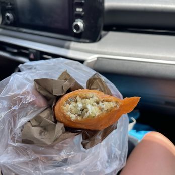 Empanada Ni Mercy - Food Trucks Near Me - Honolulu, Hawaii