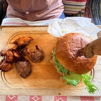 Savotta - Åland lamb burger with mushroom-salted crispy potatoes - Scandinavian Near Me - Helsinki, 18 Savotta - Åland lamb burger with mushroom-salted crispy potatoes - Scandinavian Near Me - Helsinki, 18