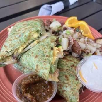 Four Sisters Cafe - Breakfast & Brunch Near Me - Roseville, California