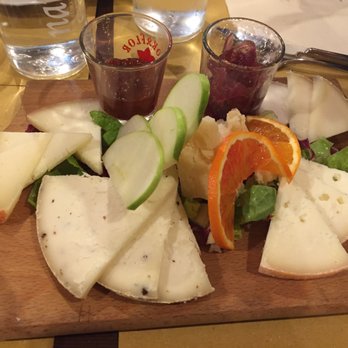 La Mossa - Cheese plate - Italian Near Me - Siena, SI