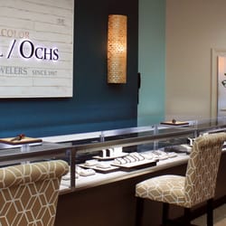 Carroll / Ochs Jewelers - Engagement Ring Cases