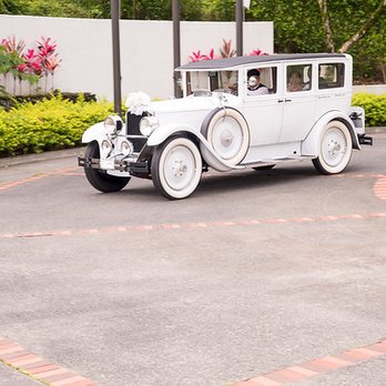 Classic Limos - Vintage Packard - Wedding Planning Near Me