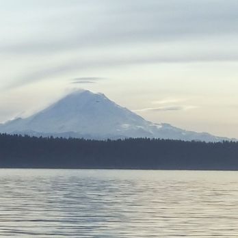 Fauntleroy Ferry Terminal - View of Mt Rainier from the Issaquah Ferry. - Public Transportation Near Me - Seattle, Washington Fauntleroy Ferry Terminal - View of Mt Rainier from the Issaquah Ferry. - Public Transportation Near Me - Seattle, Washington