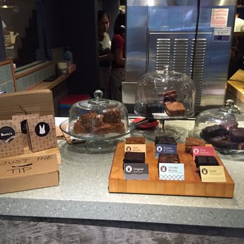 Buckys Poblacion - Brownie time! - Desserts Near Me - Makati, NCR