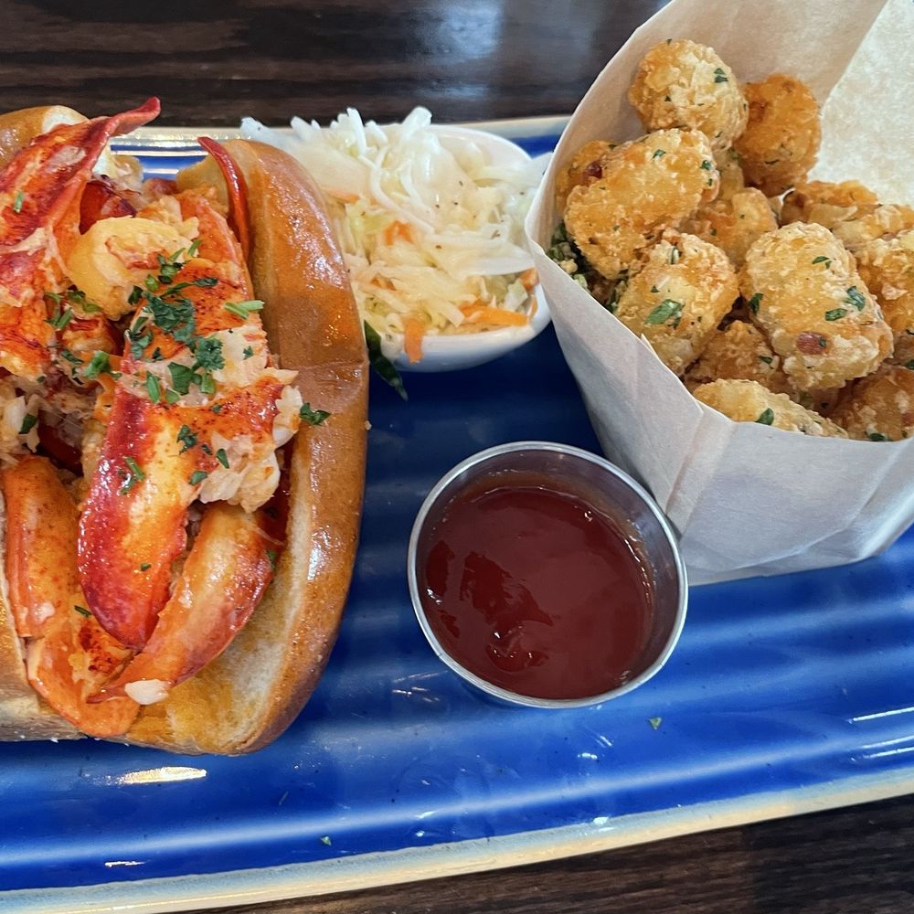 Fresh Salt - Warm Lobster roll - Seafood Near Me - Old Saybrook, Connecticut Fresh Salt - Warm Lobster roll - Seafood Near Me - Old Saybrook, Connecticut