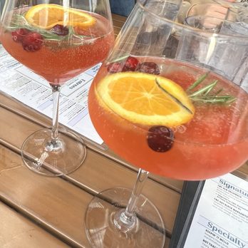 Duke's on 7 - Aperol Spritz - Cocktail Bars Near Me - Minnetonka, Minnesota Duke's on 7 - Aperol Spritz - Cocktail Bars Near Me - Minnetonka, Minnesota