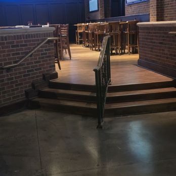Hickory Tavern - American Near Me - Charlotte, North Carolina