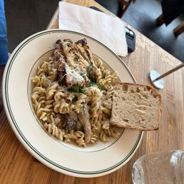 Chicken Fusilli Marsala with Chicken Chicken Fusilli Marsala with Chicken