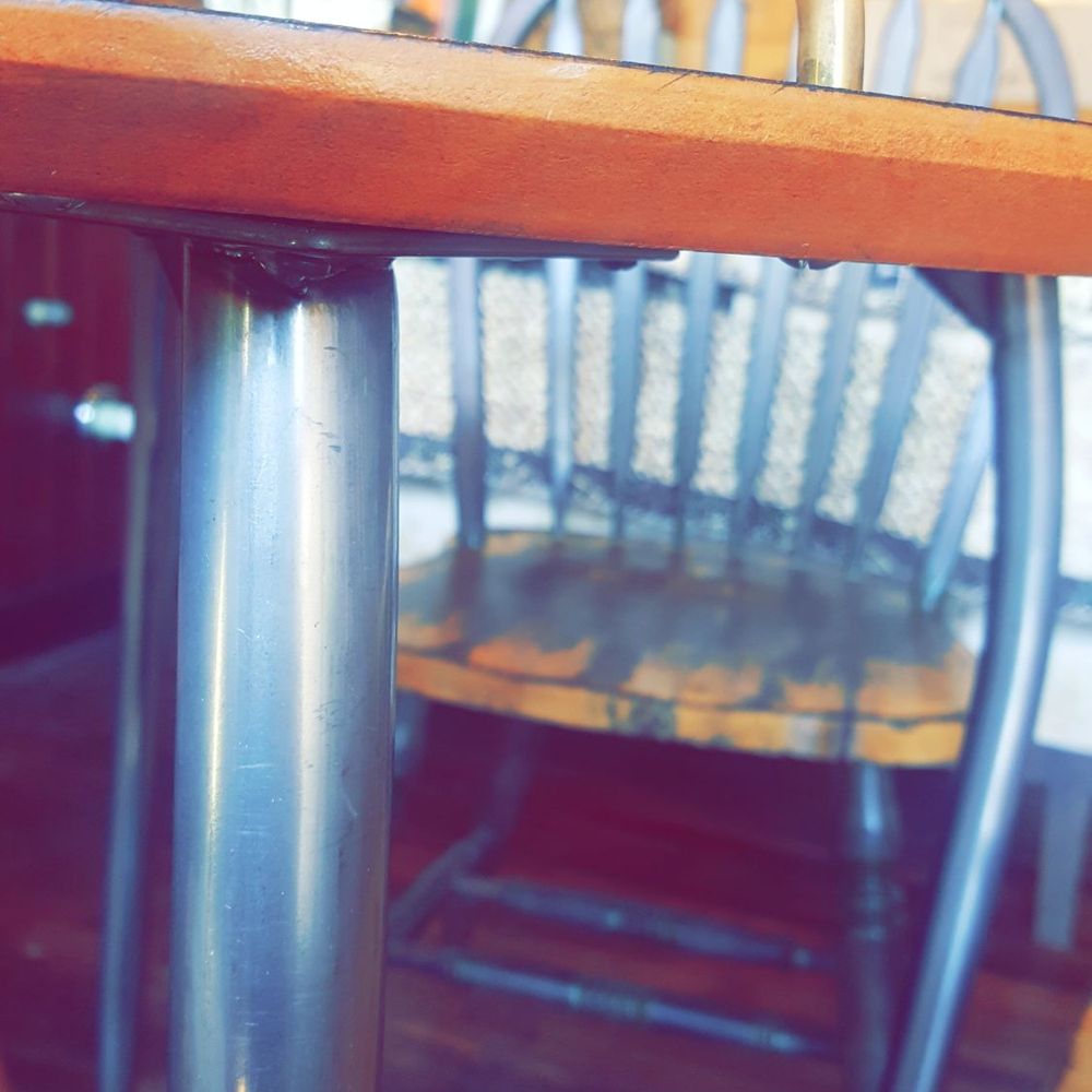 Adorable place to hang out. Adorable place to hang out.