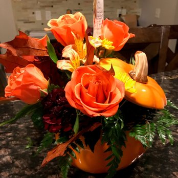 Donna & Larry's Flowers - What she received. Deluxe? - Florists Near Me - Northville, Michigan Donna & Larry's Flowers - What she received. Deluxe? - Florists Near Me - Northville, Michigan