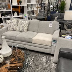 La-Z-Boy Home Furnishings & Décor - Sofa