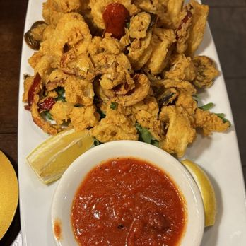 Haven Pizzeria Napoletana - Fried Calamari - Pizza Near Me - Prospect, Connecticut