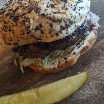 Mint 29 - Prime Burger that'll make you wanna slap the chef because it's so goooddddddd - Bars Near Me - Dearborn, Michigan