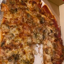 Italian Fiesta Pizzeria - Sausage Mushroom Extra Crispy Pizza