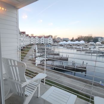 Marina Grand Resort - Patio - Hotels Near Me - New Buffalo, Michigan Marina Grand Resort - Patio - Hotels Near Me - New Buffalo, Michigan