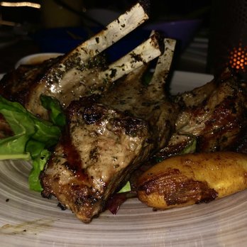 7 Seas - Lamb chops with fingerling plantains - Seafood Near Me - San José del Cabo, BCS 7 Seas - Lamb chops with fingerling plantains - Seafood Near Me - San José del Cabo, BCS