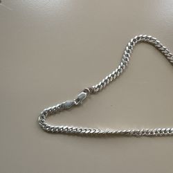Arias Jewelers - Necklace clasp